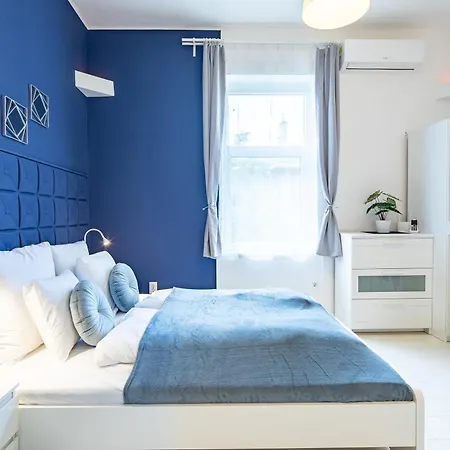 - Quiet Aparment Apartman *
