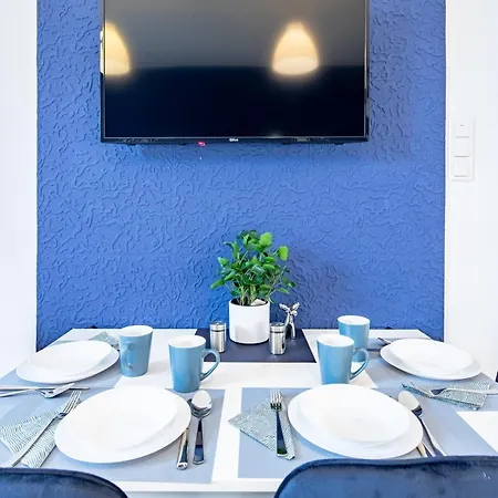 - Quiet Aparment Apartman *