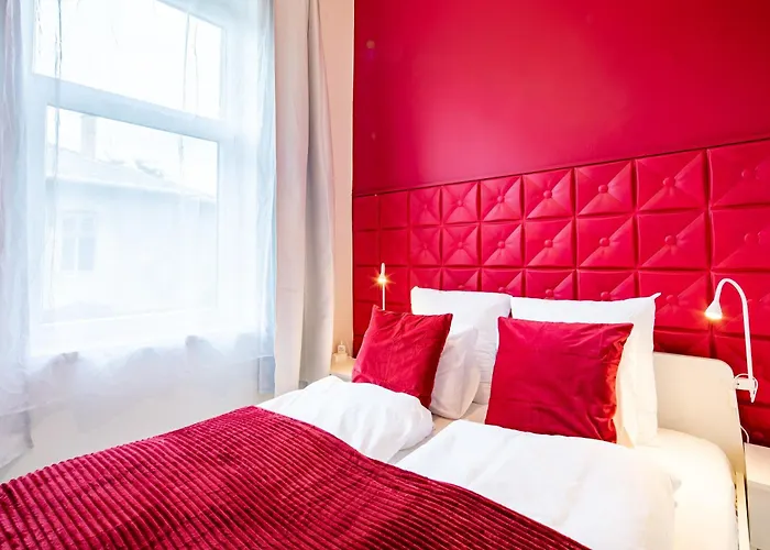 - Quiet Aparment